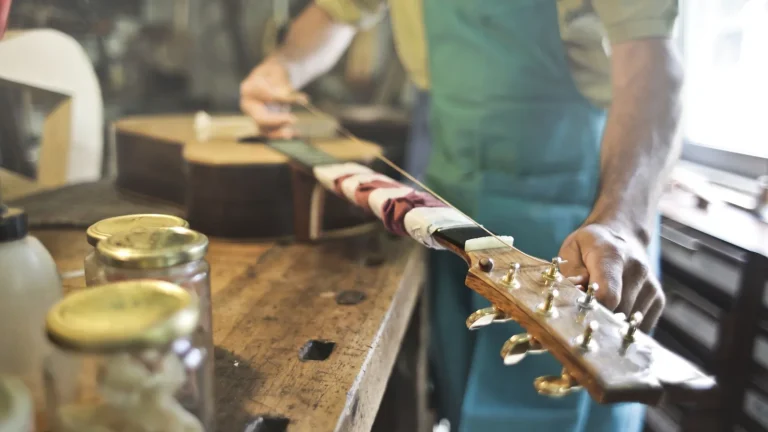 Restaurer une table d’harmonie fendue, pas à pas