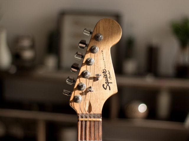 Comparatif bois de table pour guitare acoustique