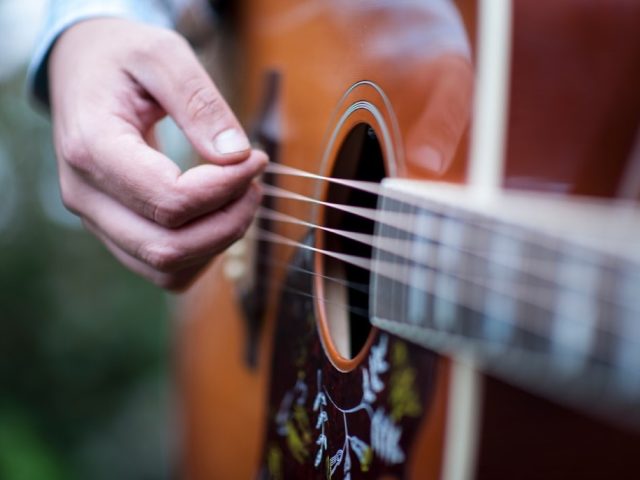 Avis : Takamine électro-acoustique pour scène et songwriting