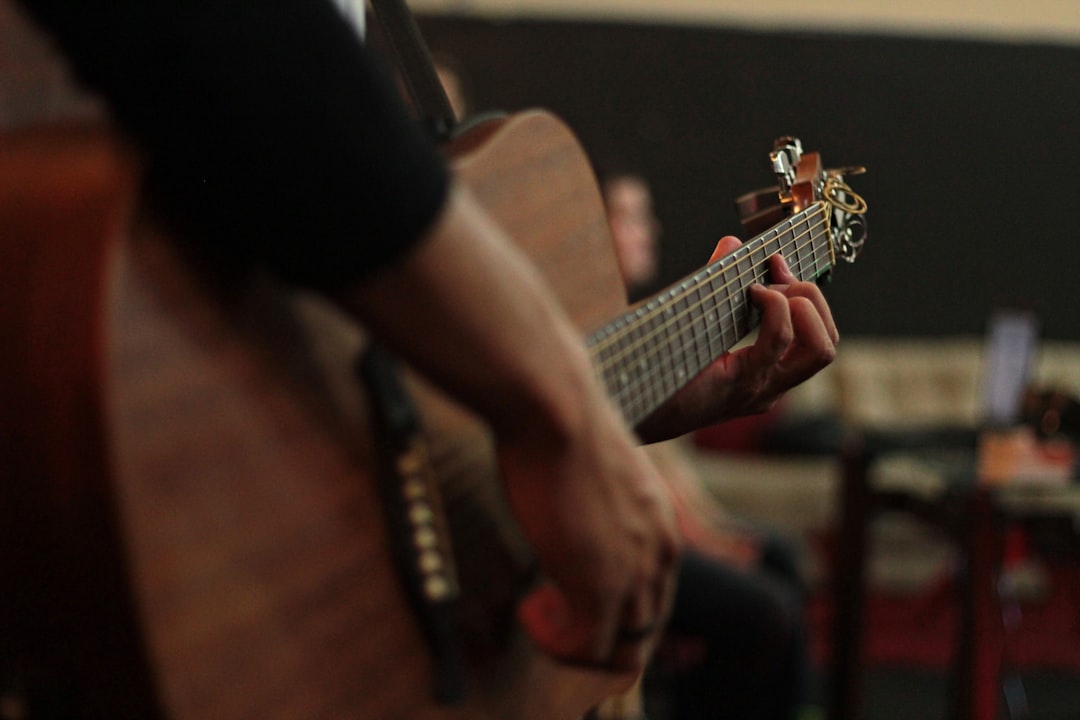 Comparatif des préamplis pour guitare acoustique