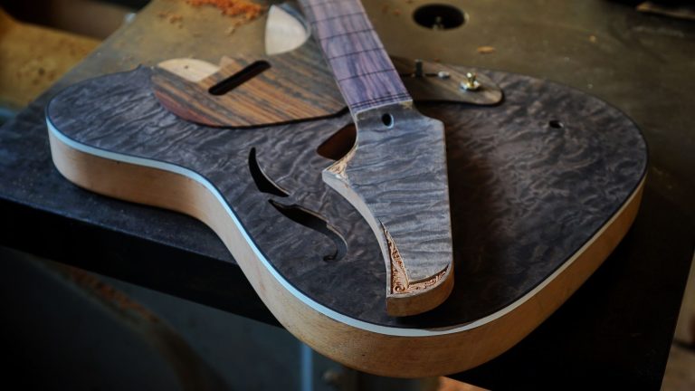 Techniques de lutherie : les secrets des guitares acoustiques